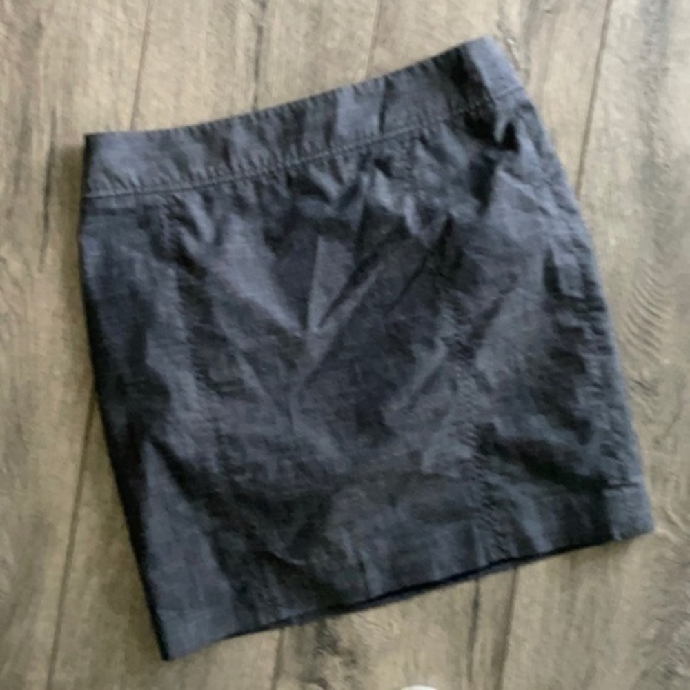 Calvin Klein skirt size 4 gray skirt